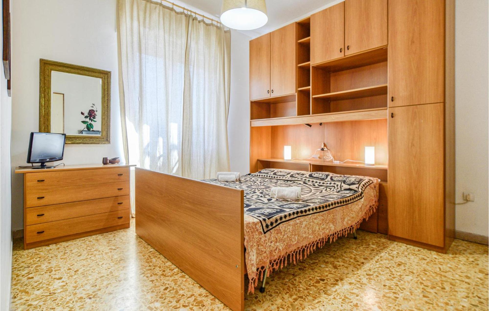 Awesome Apartment In Viareggio With Wifi Esterno foto